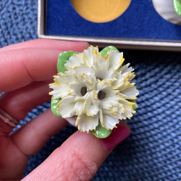 Vintage Royal Adderley Floral Bone China Salt & Pepper Shakers - Picture 12 of 14